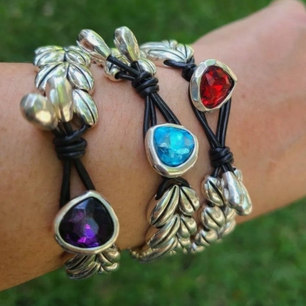 ESPIGA • Bohemian Bracelet • Red Crystal - Picture 7 of 10